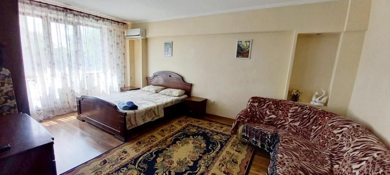 Apartment одна комнатная в центре Shymkent