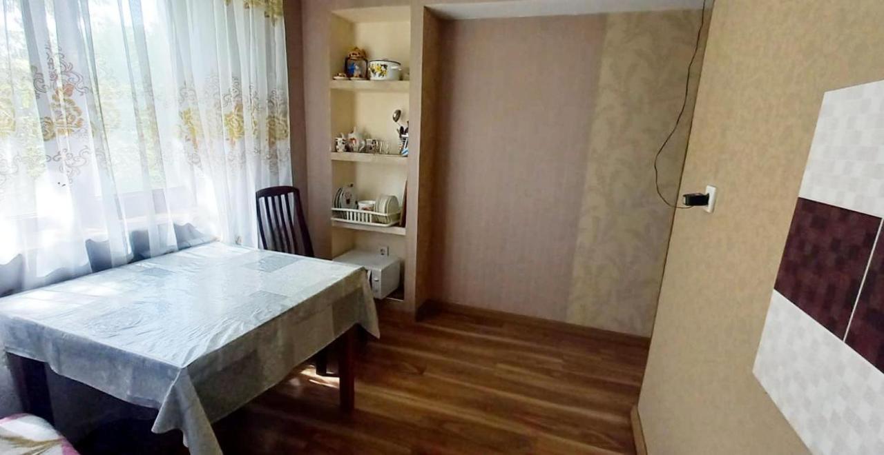 одна комнатная в центре Shymkent